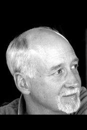 Douglas Beattie fotoğrafı