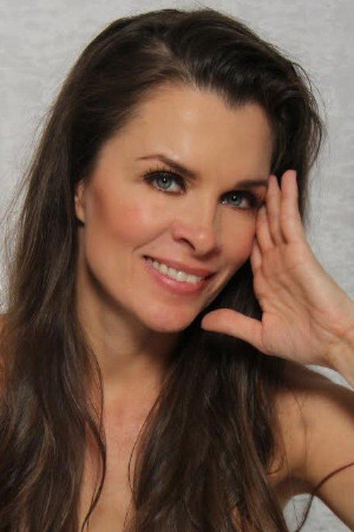 Alicia Arden fotoğrafı