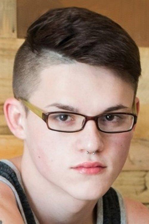 Avery Jones fotoğrafı