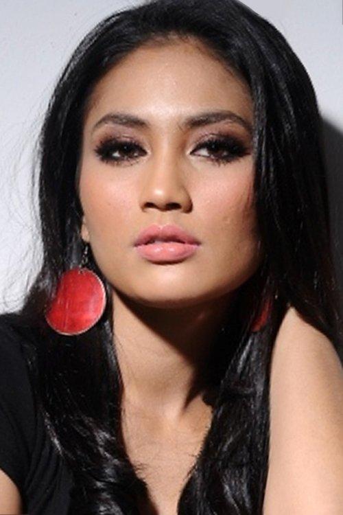 Fasha Sandha fotoğrafı