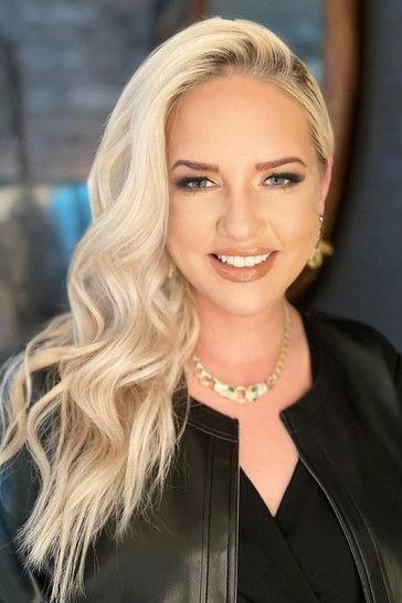 Sarah Knappik fotoğrafı