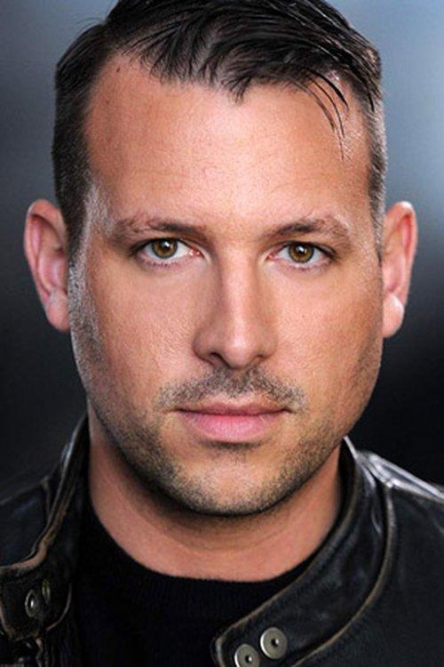 Derek Crowe fotoğrafı