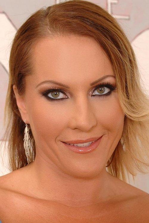 Laura Orsolya fotoğrafı