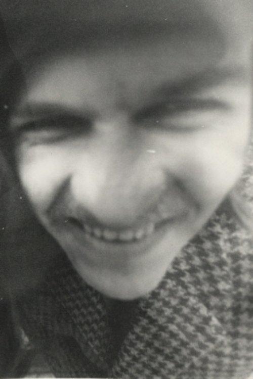 Mama, da steht ein Mann film afişi