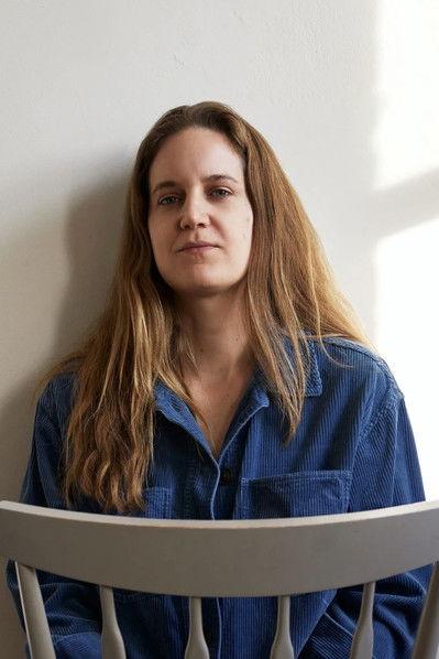 Katie Blair fotoğrafı