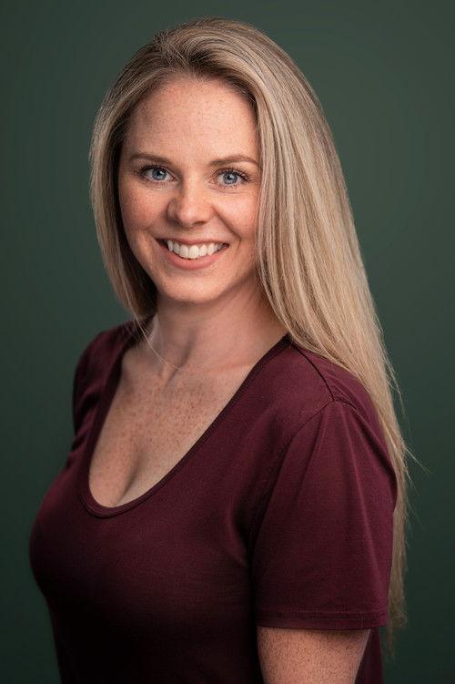 Angie Miller fotoğrafı