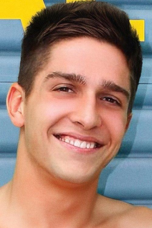 Kyle Nicholas Wood fotoğrafı