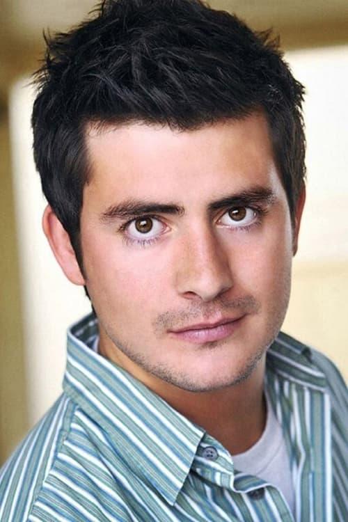 T.J. Lowther fotoğrafı