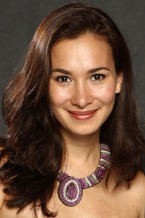 Celina Jade fotoğrafı