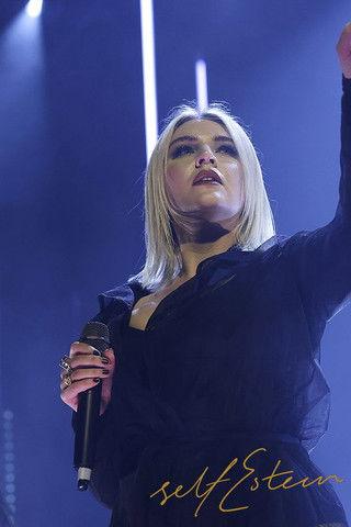 Self Esteem: 6 Music Festival film afişi