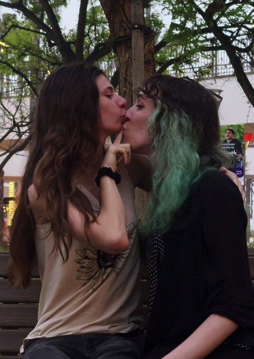Necessity: Transgender Kiss film afişi