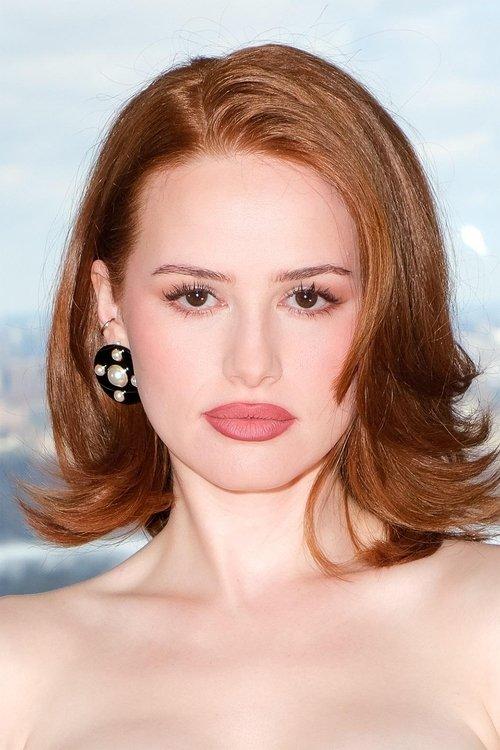 Madelaine Petsch fotoğrafı