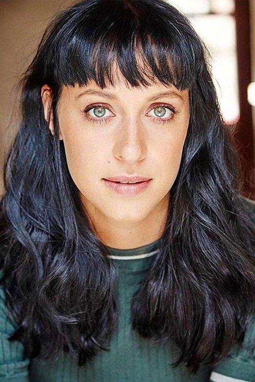 Jessica Falkholt fotoğrafı