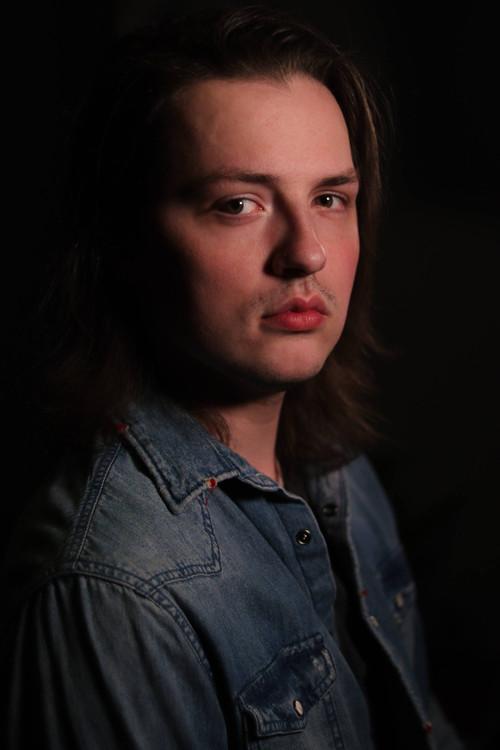 Daniel Cole fotoğrafı