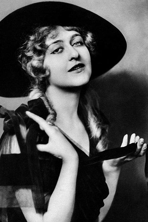 Alice Hechy fotoğrafı