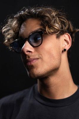 Sebastian Tardos fotoğrafı