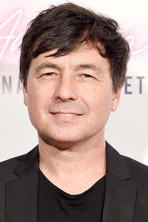 Trent Opaloch fotoğrafı