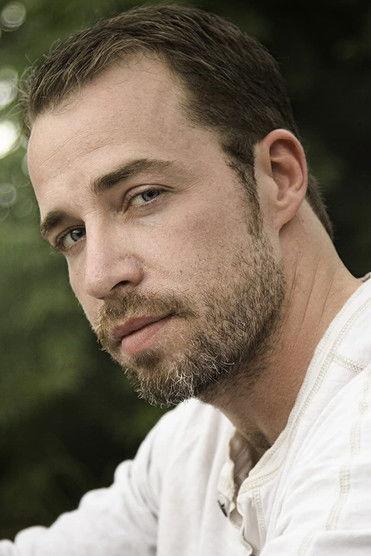 Jonathan Cook fotoğrafı