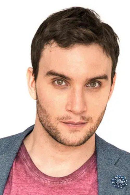 Ari Millen fotoğrafı