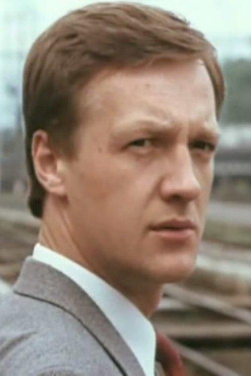 Anatoli Lukyanenko fotoğrafı