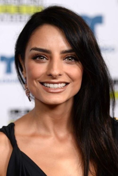 Aislinn Derbez fotoğrafı